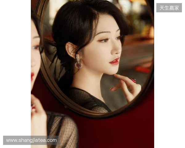 英媒：白宫要求FIFA和平奖杯需和大力神杯一样大 曾想让士兵护送