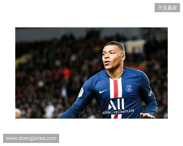 拉门斯：场外我只是个普通人；作为门将我最大的偶像是诺伊尔