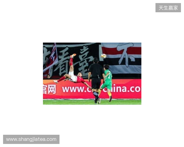 凌空落叶斩！热议杜月徵世界波：比帕瓦尔那球还漂亮！杜德里格斯